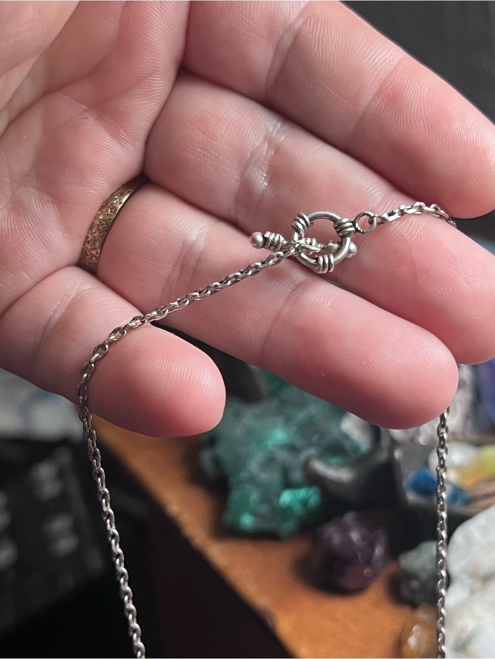 Vintage sterling silver & peridot y-drop necklace - Picture 2 of 4